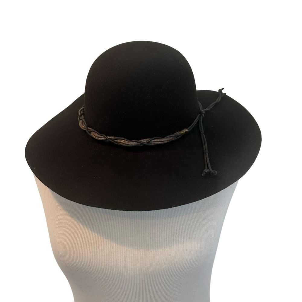 Adorable black wool adjustable hat - Picture 7 of 13